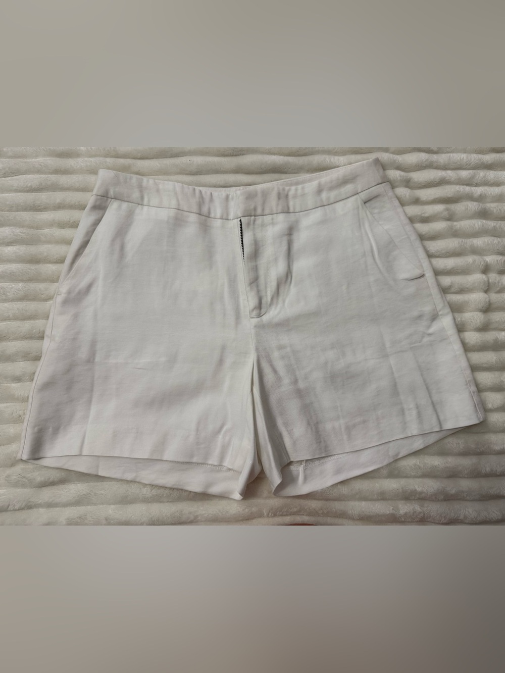 a new day Tailored Bermuda Shorts (Off White)
